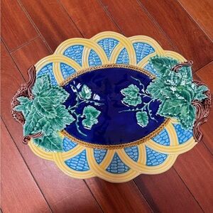 Colorful Ceramic Platter with Leaf Design by Zrike